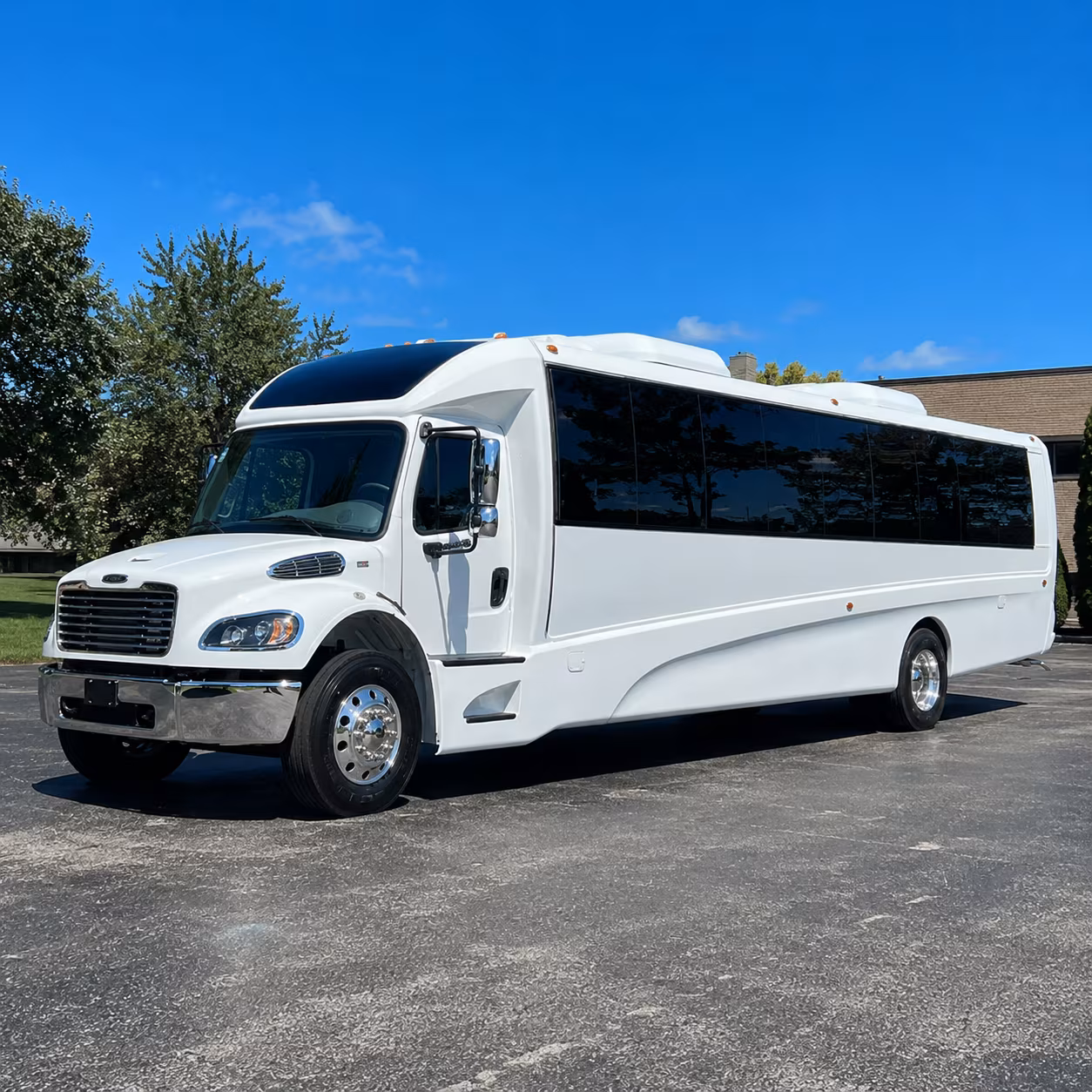 buses for music festivals and outdoor concert events near the valley