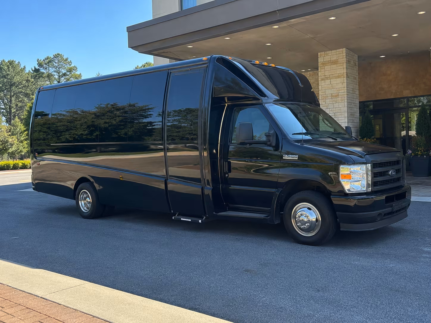 employee shuttle buses for harlingen businesses and industrial campuses