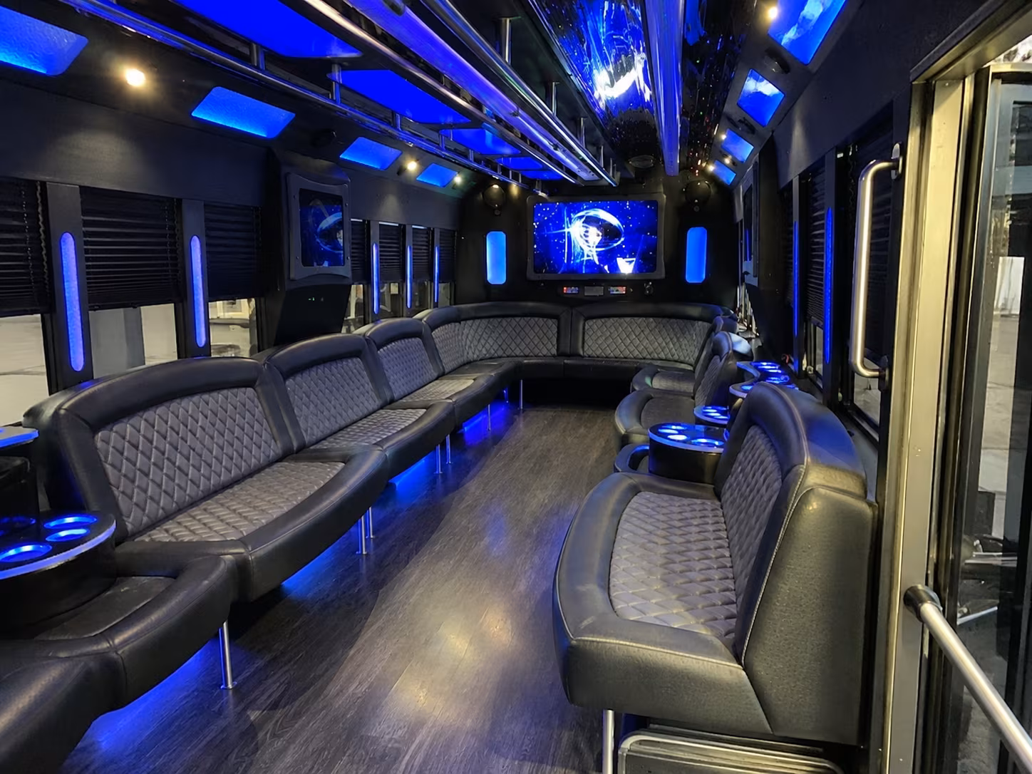 harlingen 28 passenger party bus interior