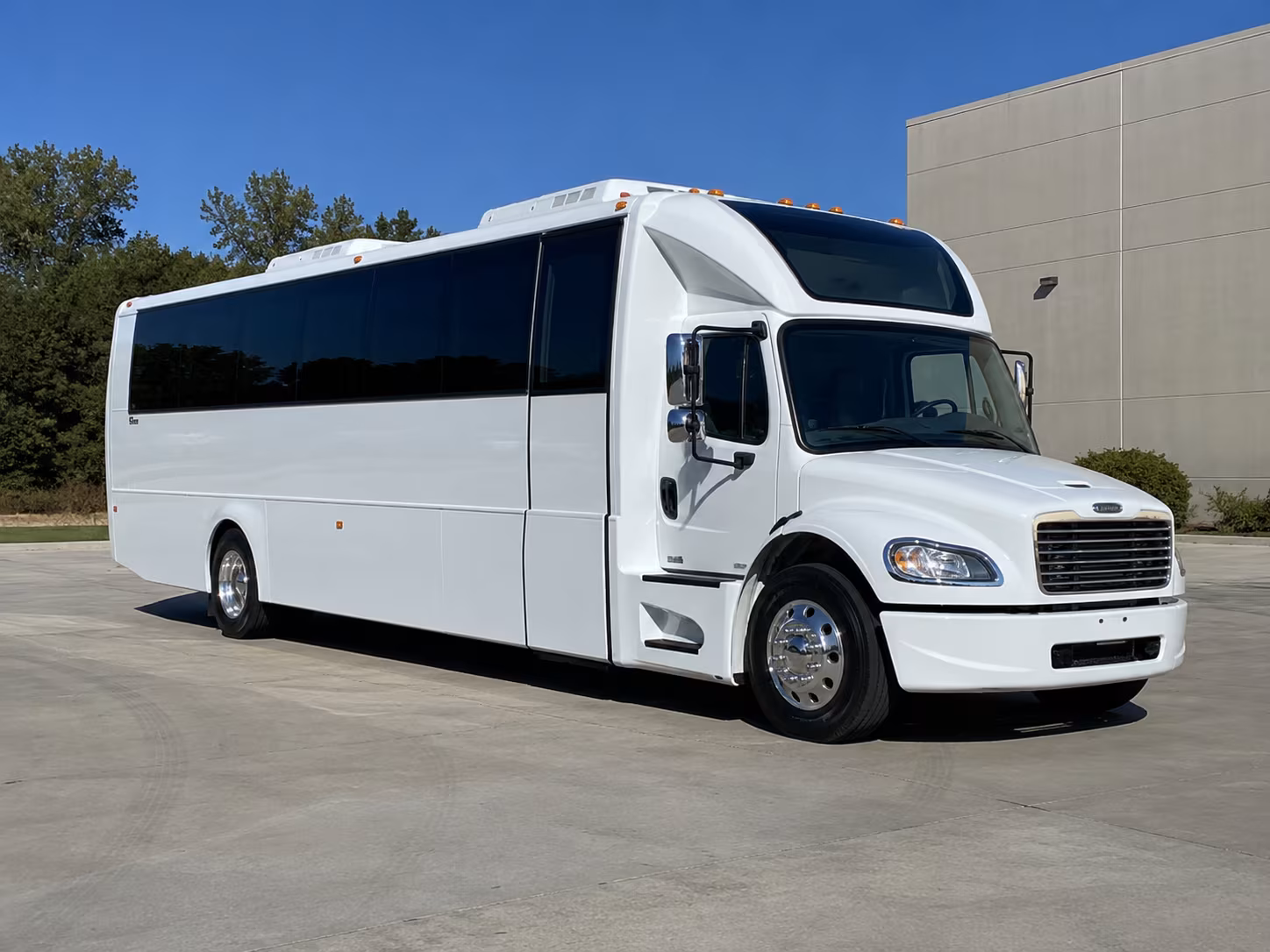 harlingen 28 passenger party bus