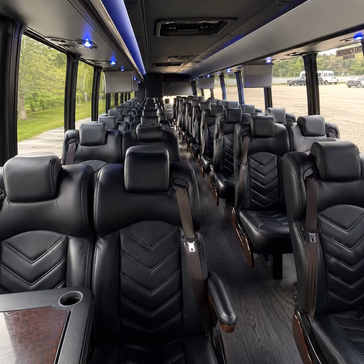 minibus wine tours to fredericksburg and the texas hill country